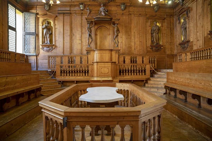 anatomical-theatre